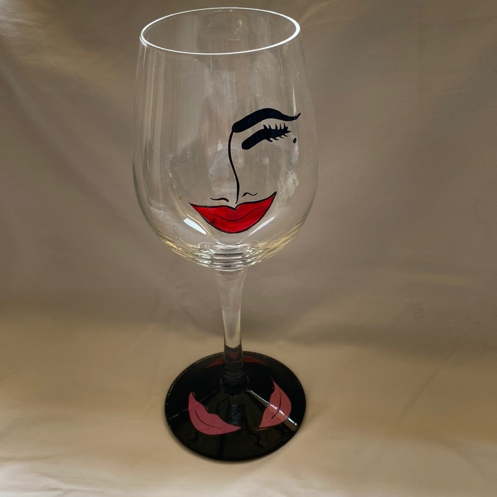 Lolita “Flirt” wine glass